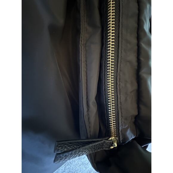 Tommy bahama Go Everywhere black shoulder cargo tote puffer large bag - Picture 9 of 10